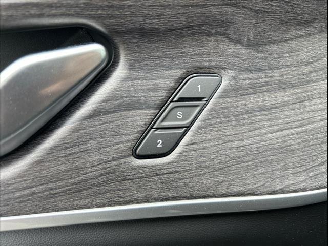 Used 2024 Rocky Mountain Pearlcoat Jeep  image 6