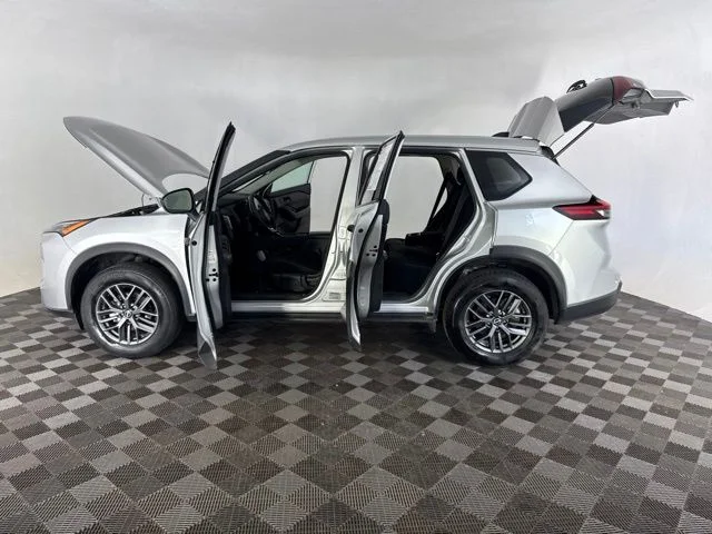 Certified Used 2024 Silver Nissan S image 9