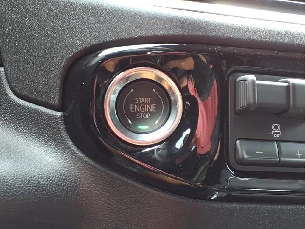 2026 Chevrolet Silverado 1500 LT - Photo 9
