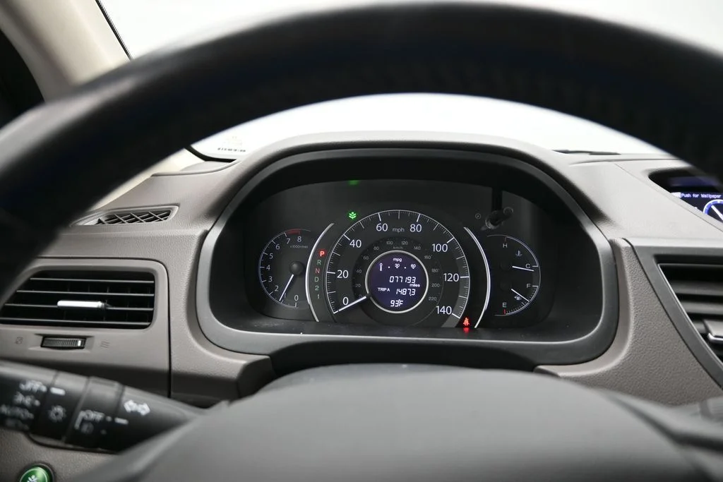 Used 2014 White Honda EX-L image 19