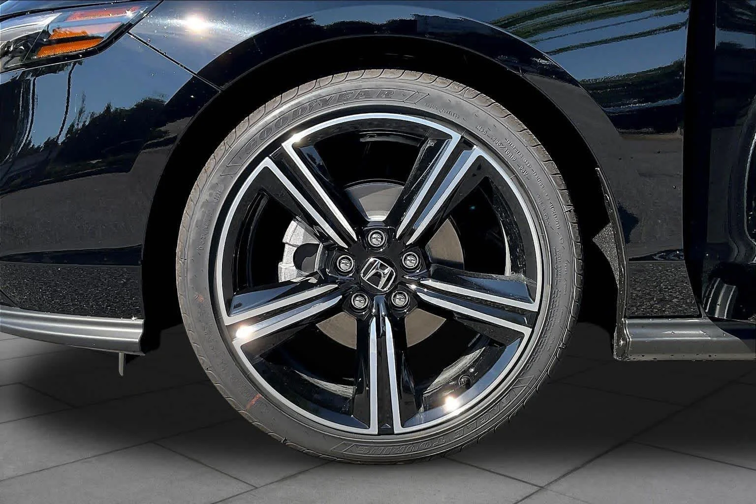 New 2026 Crystal Black Pearl Honda SE image 11