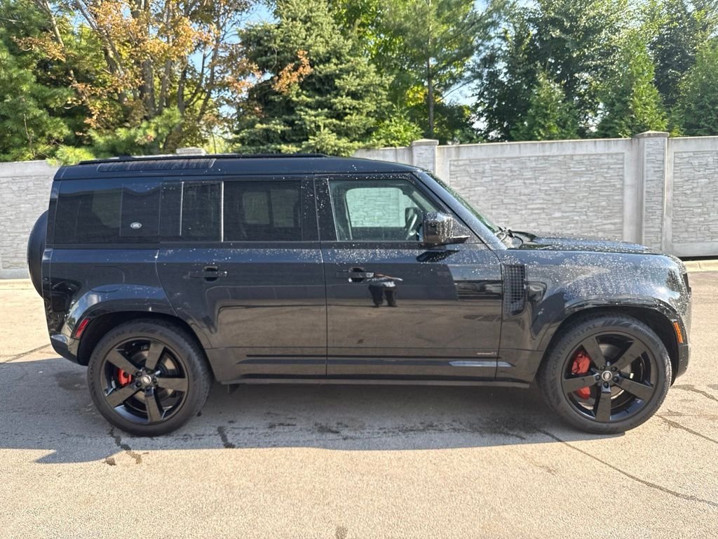 Used 2024 Black Land Rover X image 6