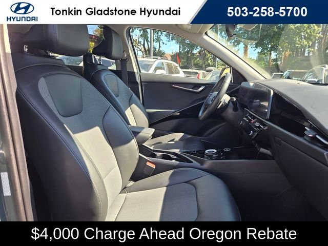 Used 2023 Cityscape Green Kia Wind image 11