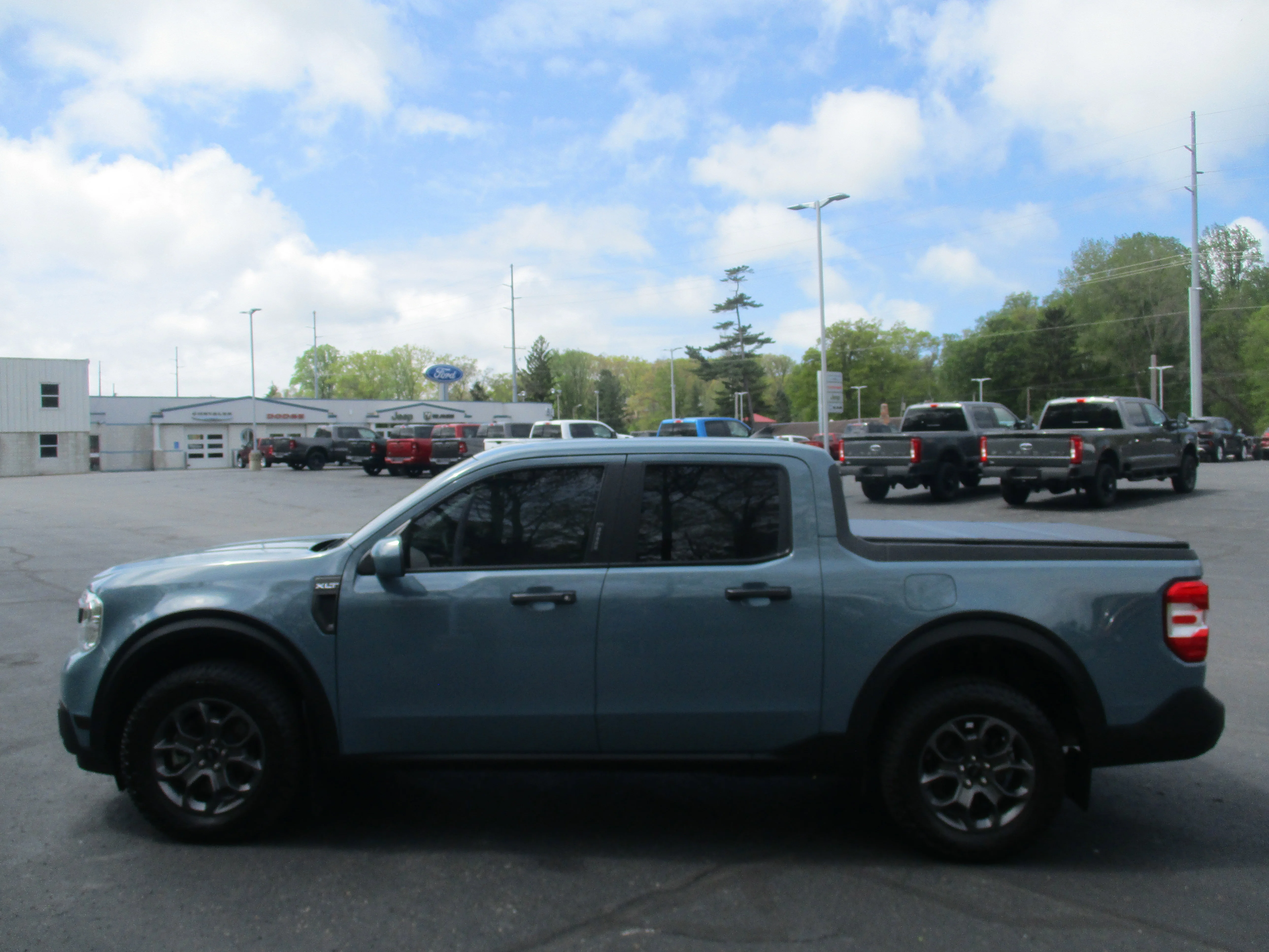 Used 2022 Area 51 Ford XLT Hybrid FWD image 56