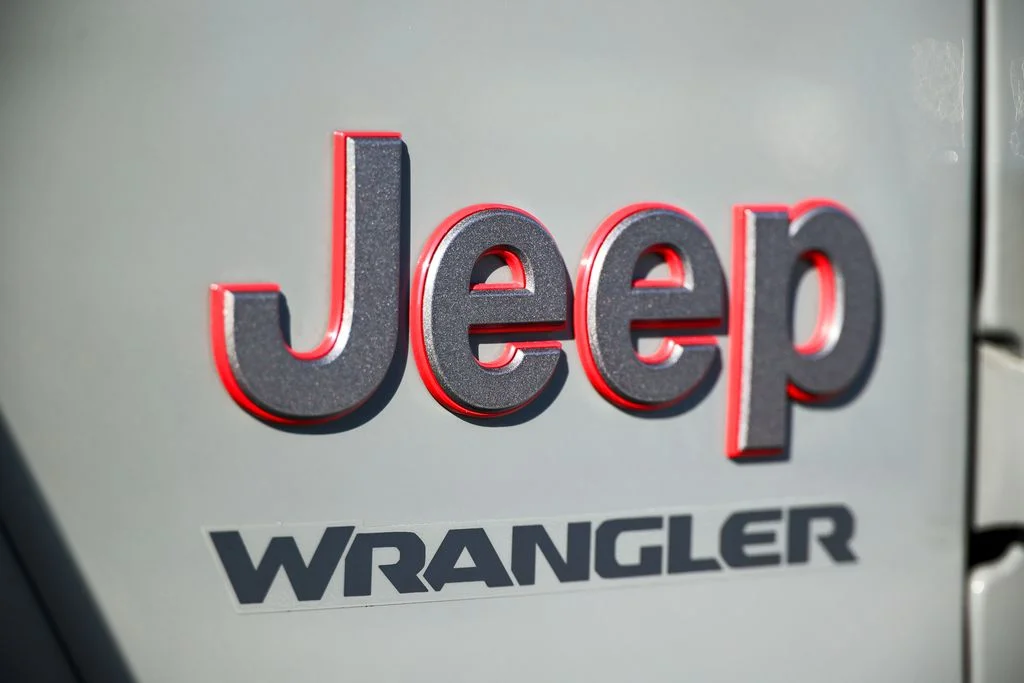 Used 2020 Gray Jeep Rubicon image 23