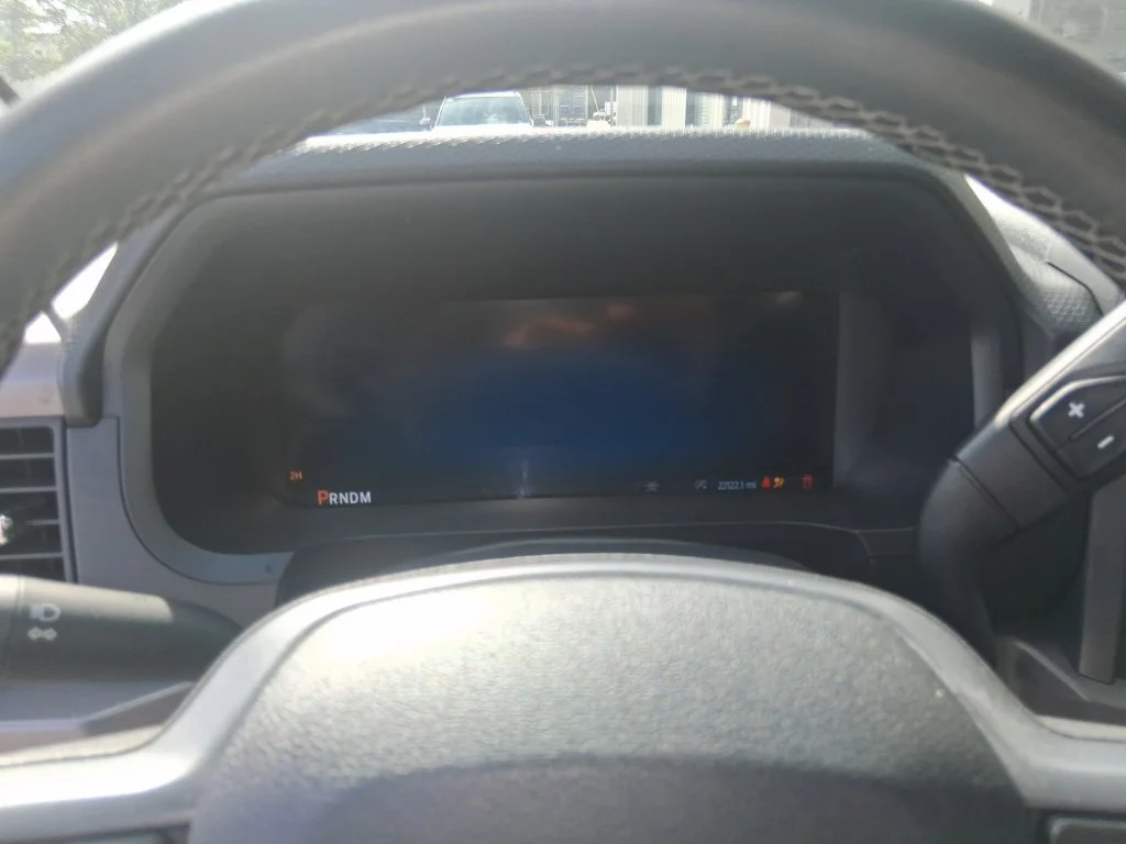 Used 2025 Blue Ford XLT image 8