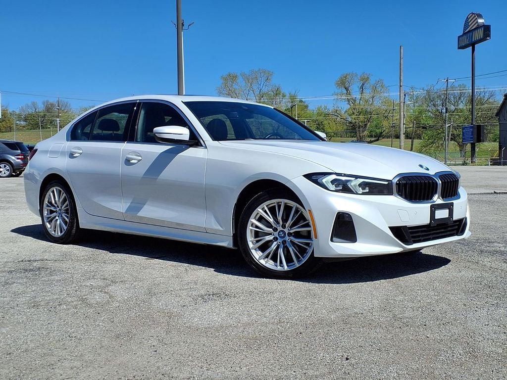2024 BMW 3 Series 330e xDrive Sedan's photo