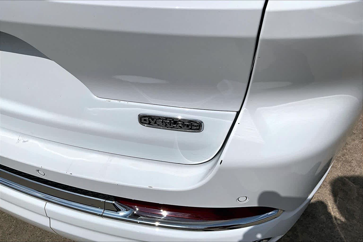 Used 2023 Bright White Clearcoat Jeep Overland image 10