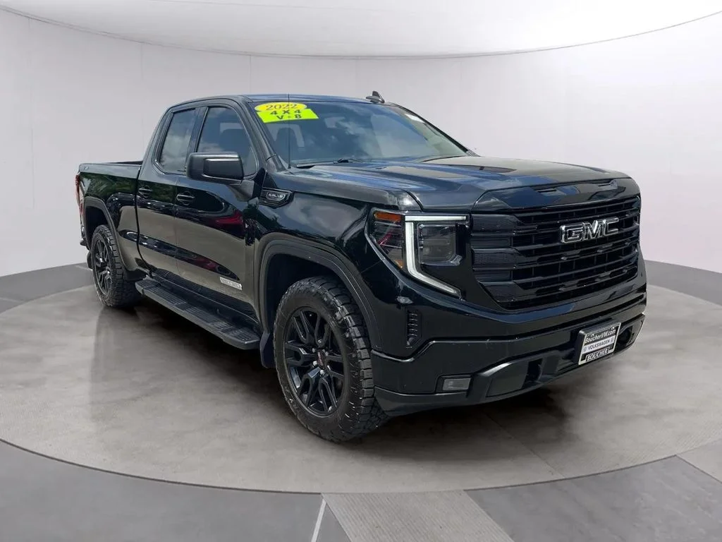 Used 2022 Onyx Black GMC Elevation image 7