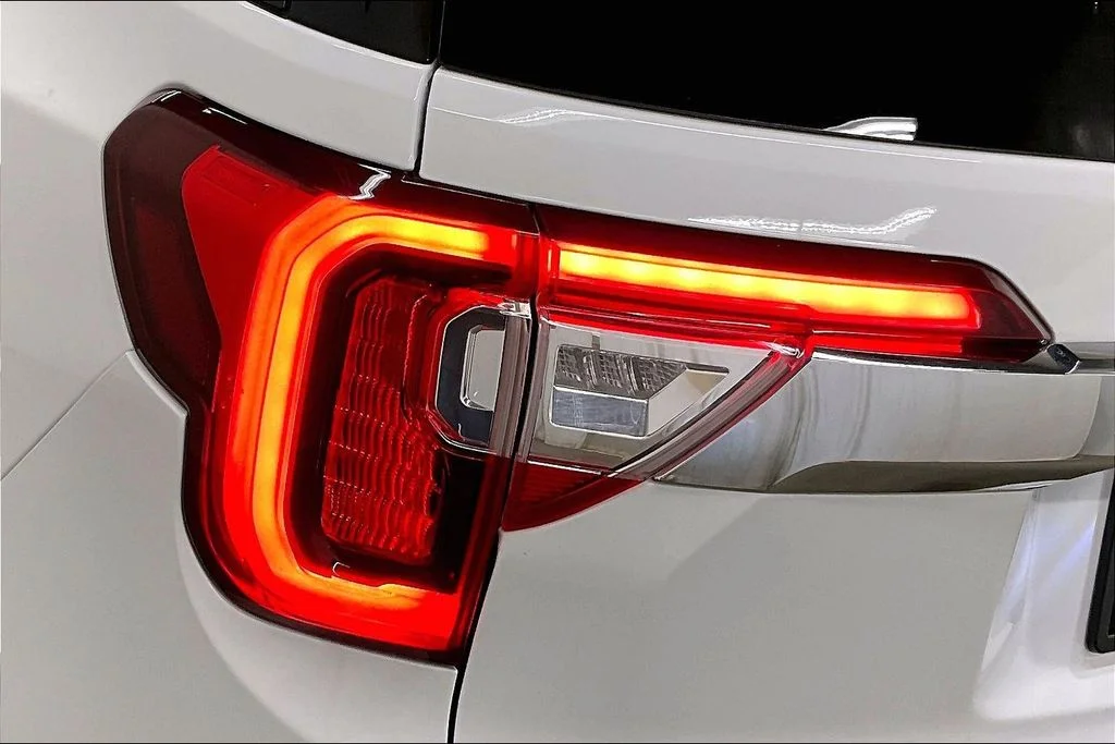2023 GMC Acadia SLT - Photo 23