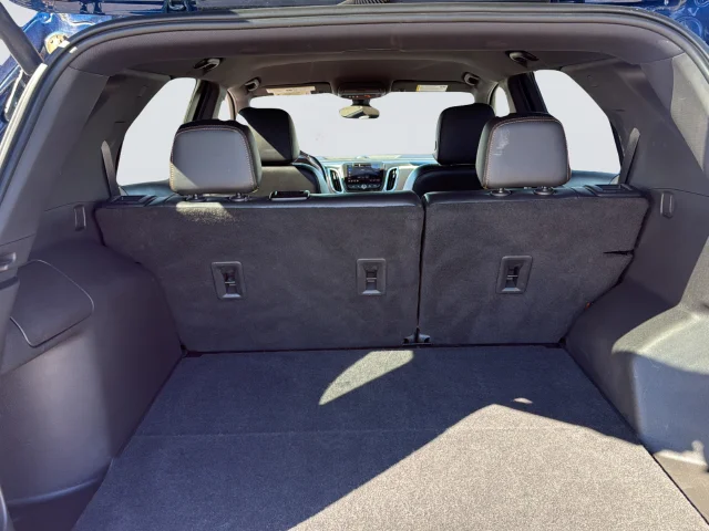 Used 2022 Blue Chevrolet Premier image 23