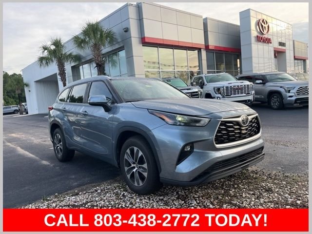 Used 2023 Gray Toyota XLE image 1