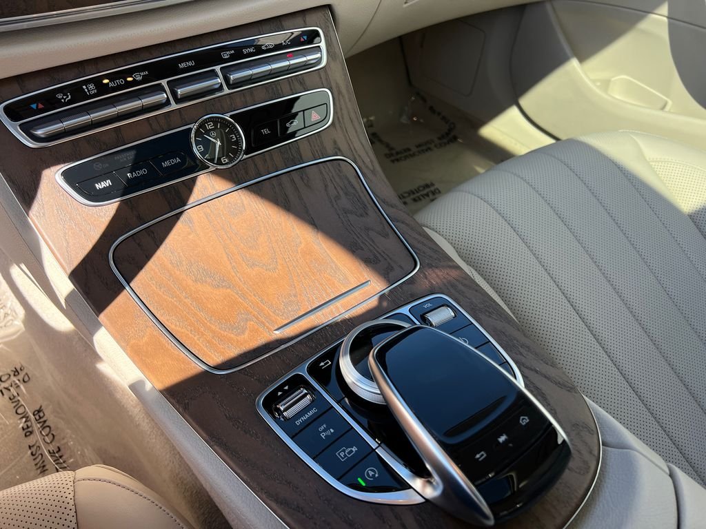 Used 2019  Mercedes-Benz E 300 image 22
