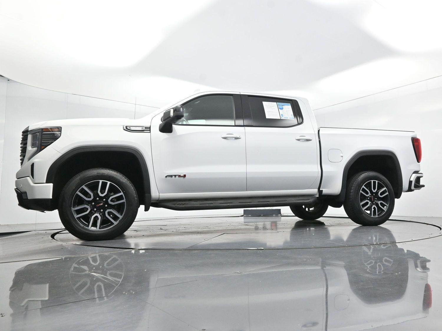 Used 2025 Summit White GMC AT4 image 49