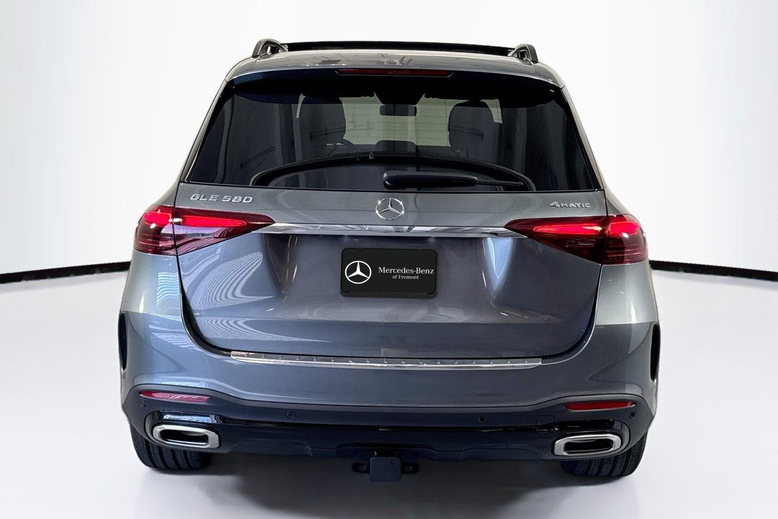 New 2026 Selenite Grey Metallic Mercedes-Benz GLE 580 image 6