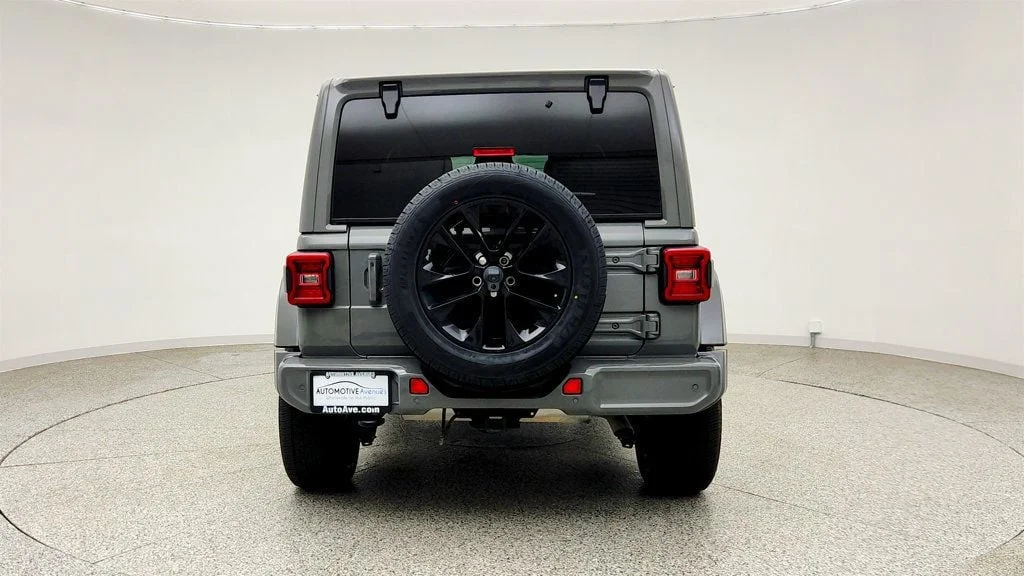 Used 2022 Sting-Gray Clearcoat Jeep Unlimited High Altitude 4x4 w/ Cold Weather Package image 6