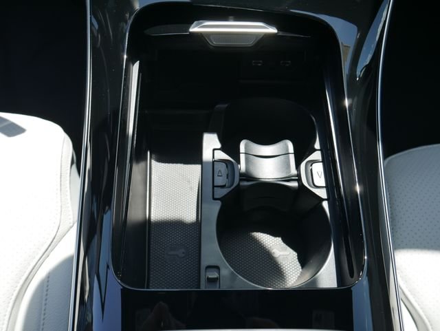 New 2026 Graphite Grey Metallic Mercedes-Benz C 300 image 15