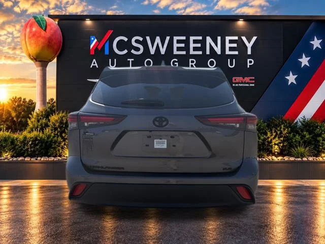 Used 2024 Gray Toyota XLE image 4