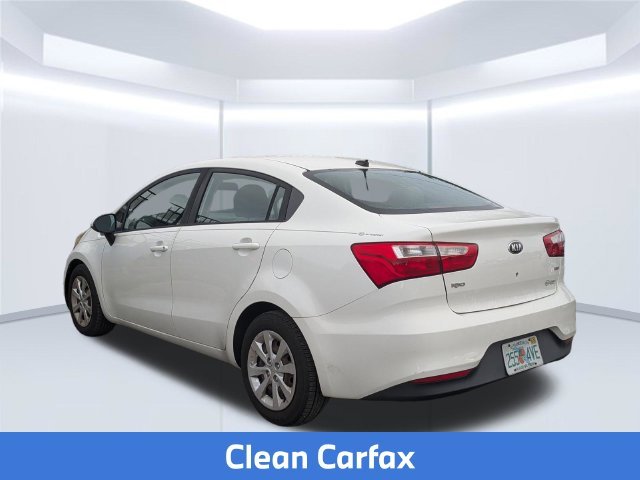 Used 2017 White Kia LX image 4