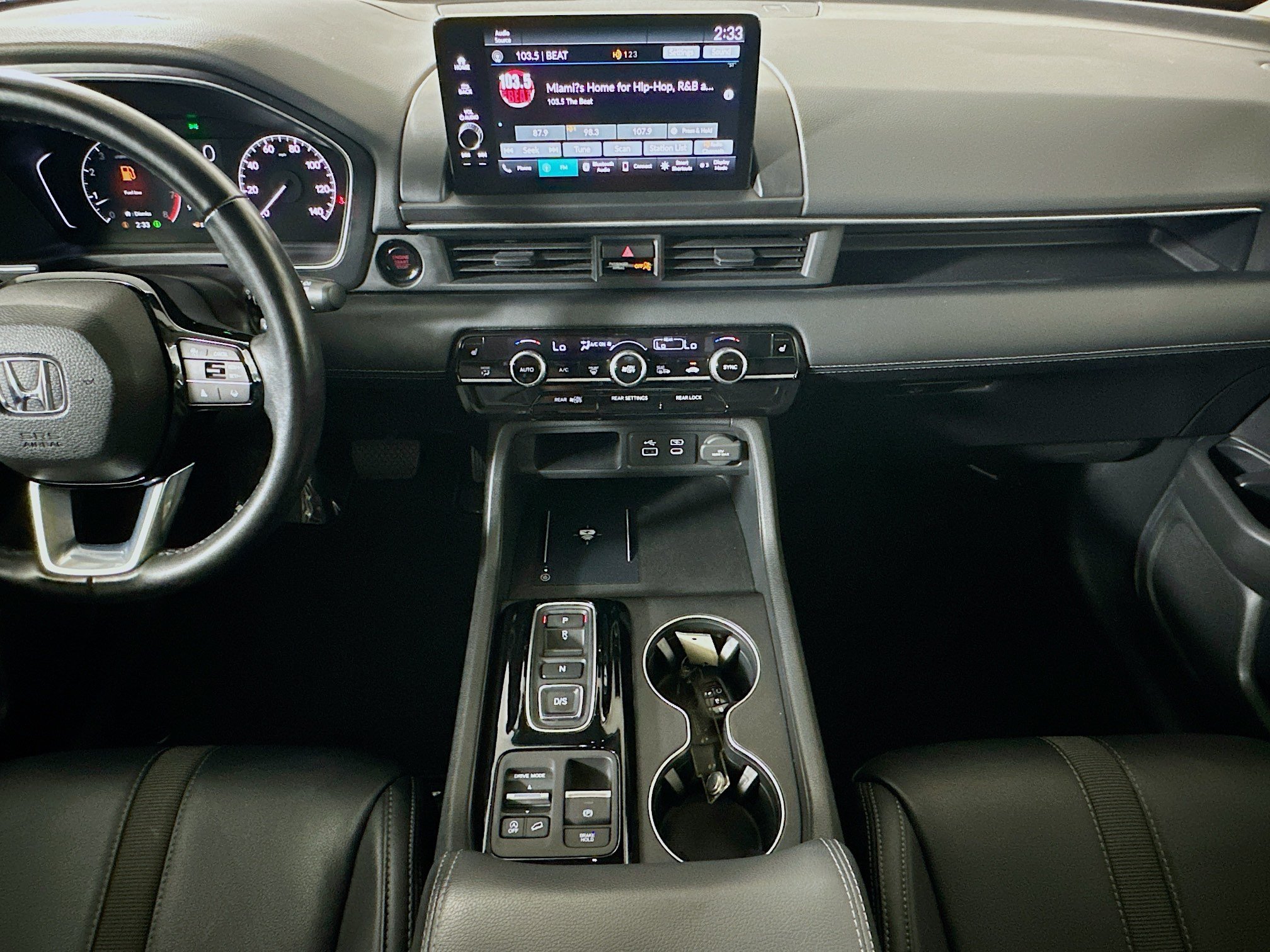 Used 2025 Silver Honda EX-L image 27