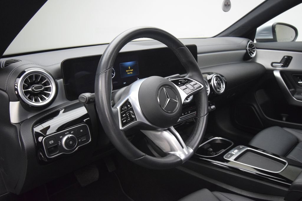 Used 2025 Silver Mercedes-Benz CLA 250 image 10