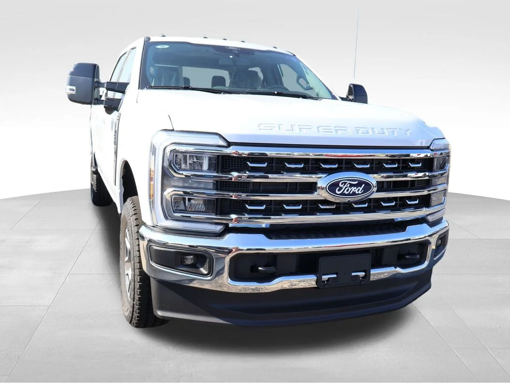 New 2027 White Ford F250 4X4 CREW/C image 11