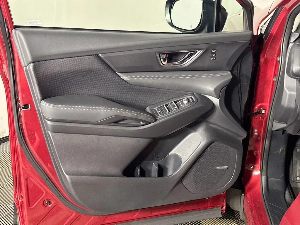 New 2026 CRIMSON RED PEARL Subaru Limited 8-Passenger image 10
