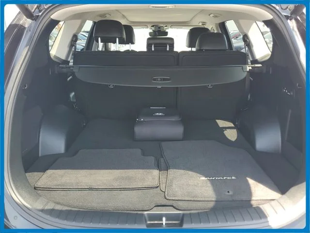 Used 2023 Black Hyundai Limited image 9