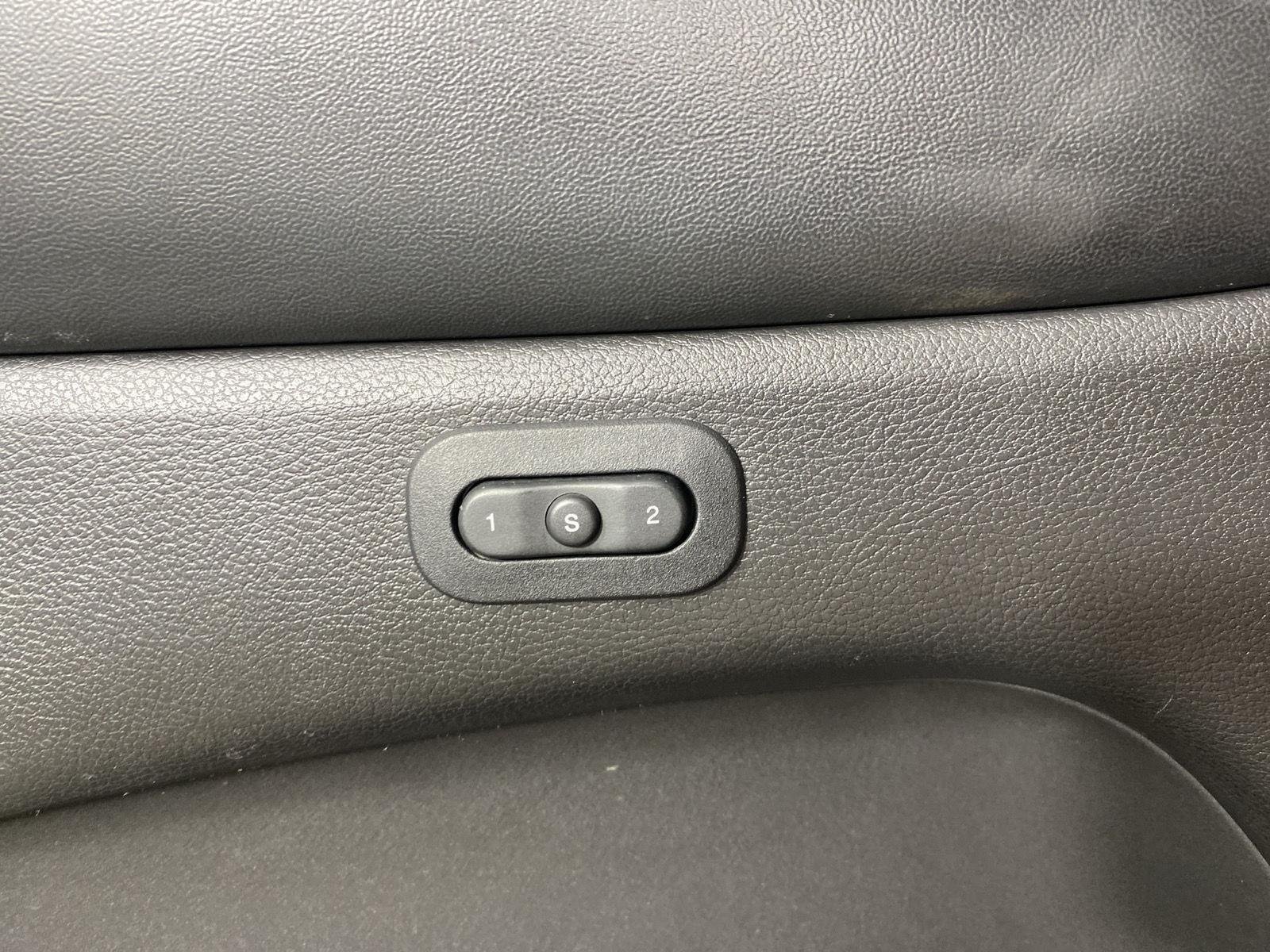 Used 2019 Velvet Red Pearlcoat Jeep Limited image 26