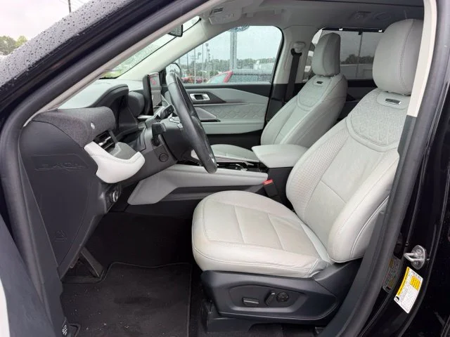 Used 2025 Black Ford Platinum image 17