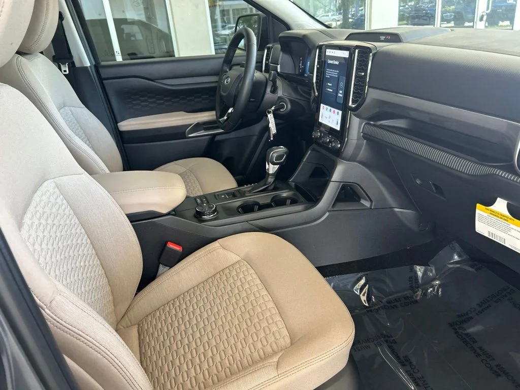 Used 2025 Gray Ford XLT image 24