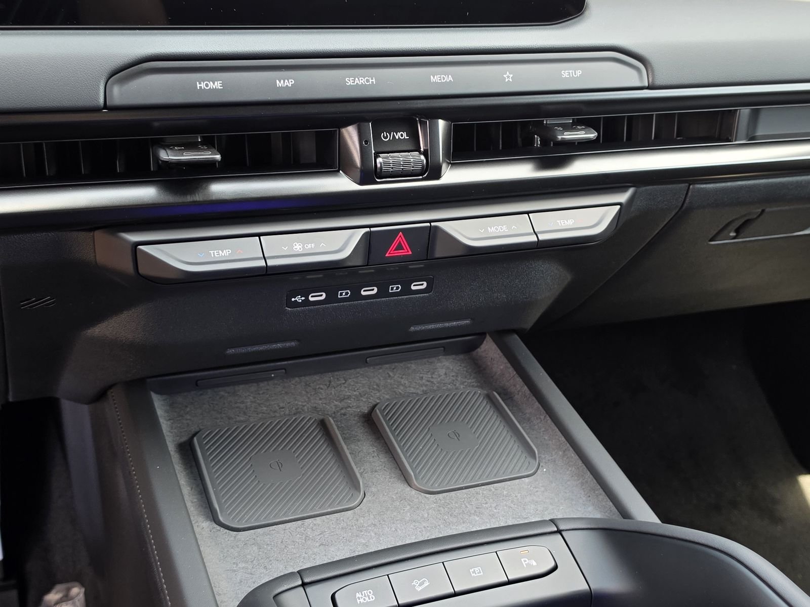 New 2027 Brown Kia X-Line SX image 23