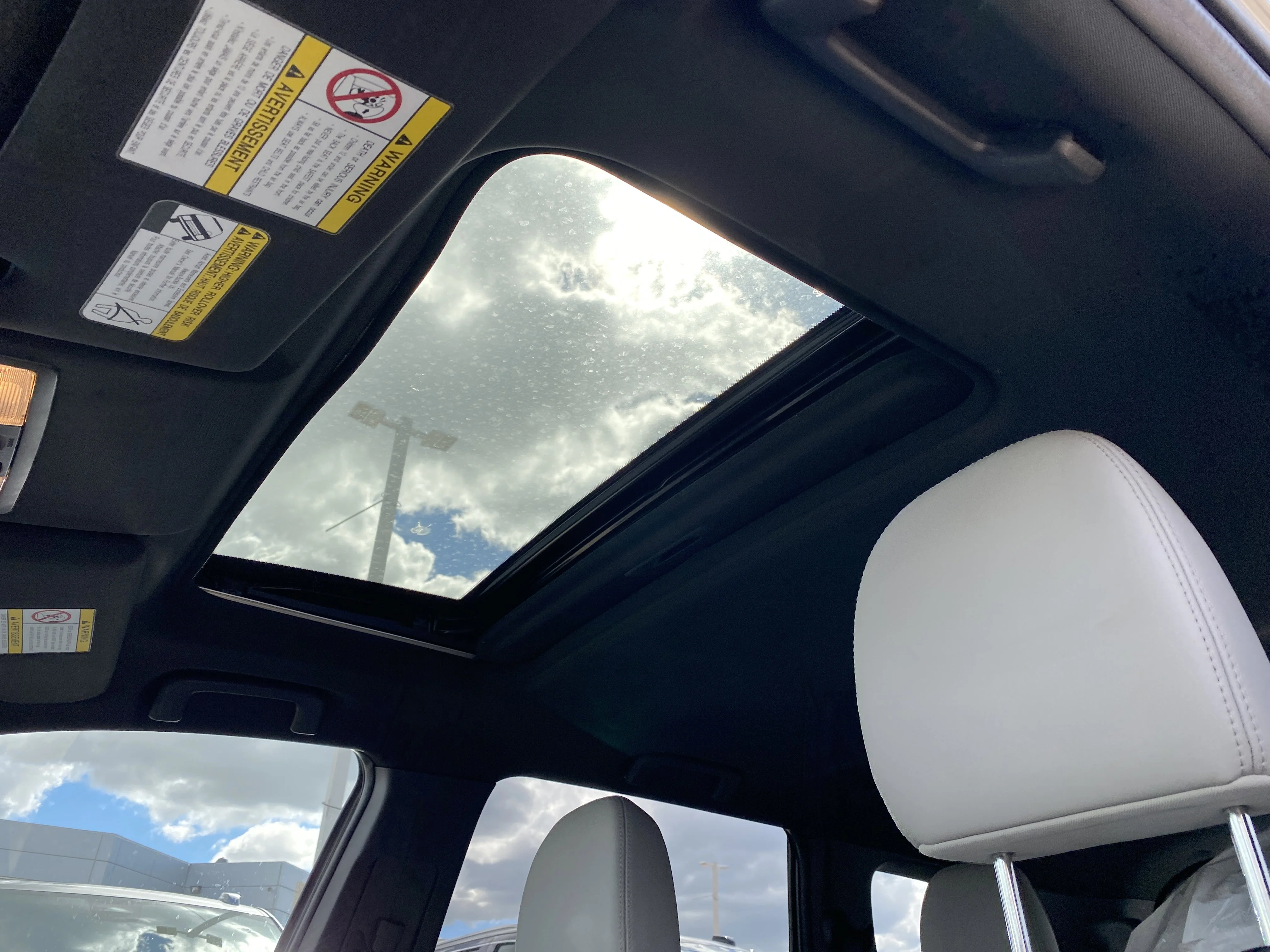 Certified Used 2019 Silver Mitsubishi SE S-AWC * LOW KM