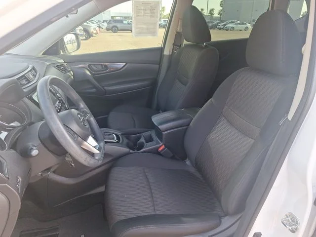 Used 2020 White Nissan S image 9