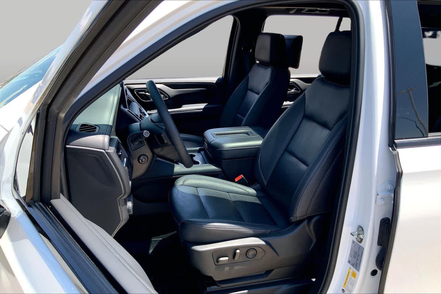 Used 2024 Summit White Chevrolet Z71 image 8