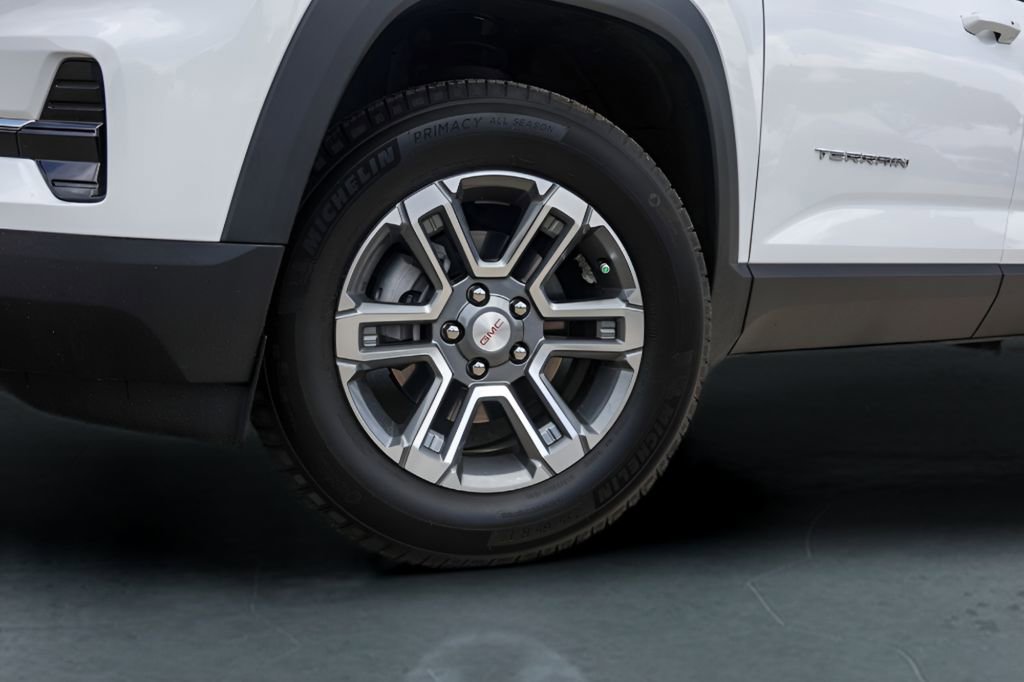 Used 2026 Summit White GMC Elevation image 4