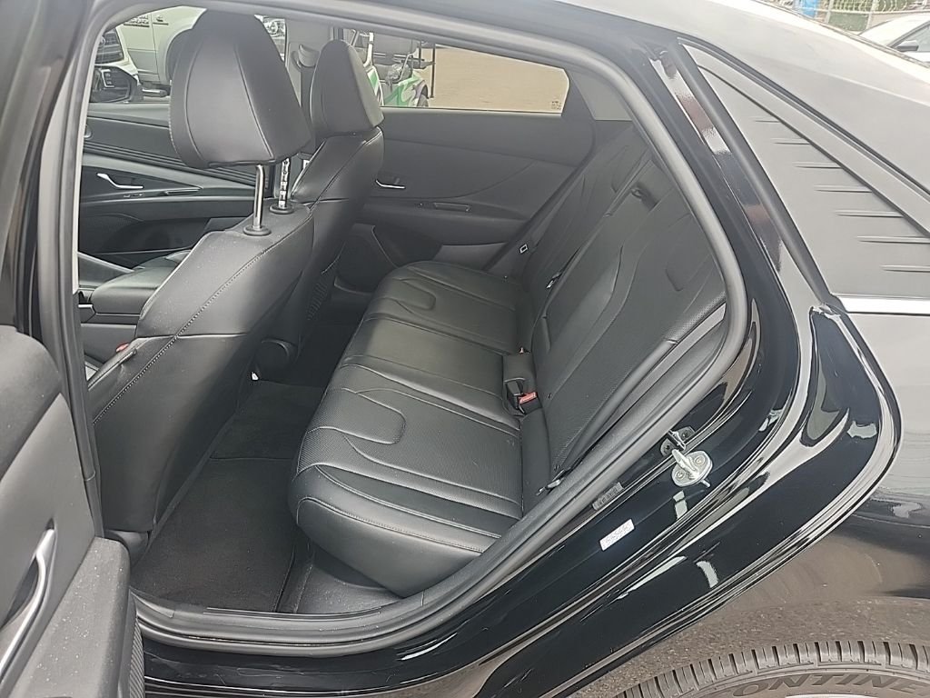 Used 2023 Black Hyundai Limited image 20