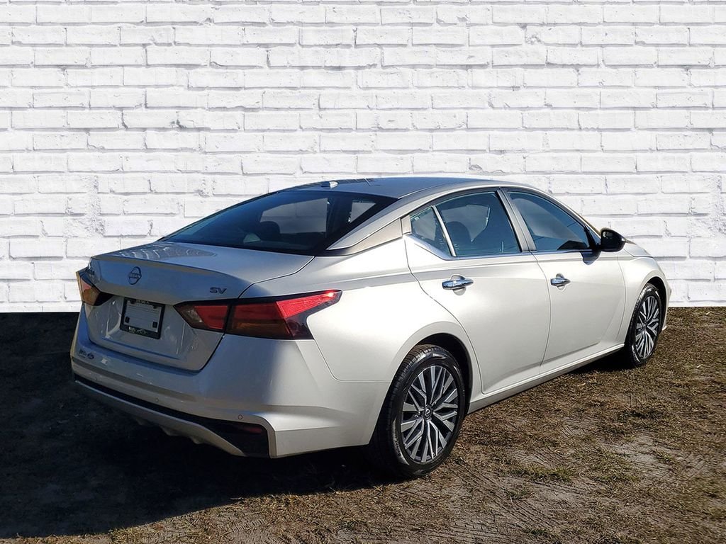 Used 2024 Nissan Altima SV with VIN 1N4BL4DV2RN331293 for sale in Live Oak, FL