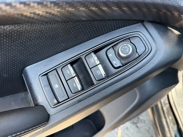 Used 2022 Black Subaru Onyx Edition image 18