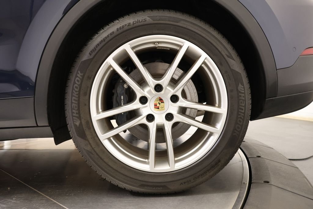 Used 2024 Algarve Blue Metallic Porsche Base image 10
