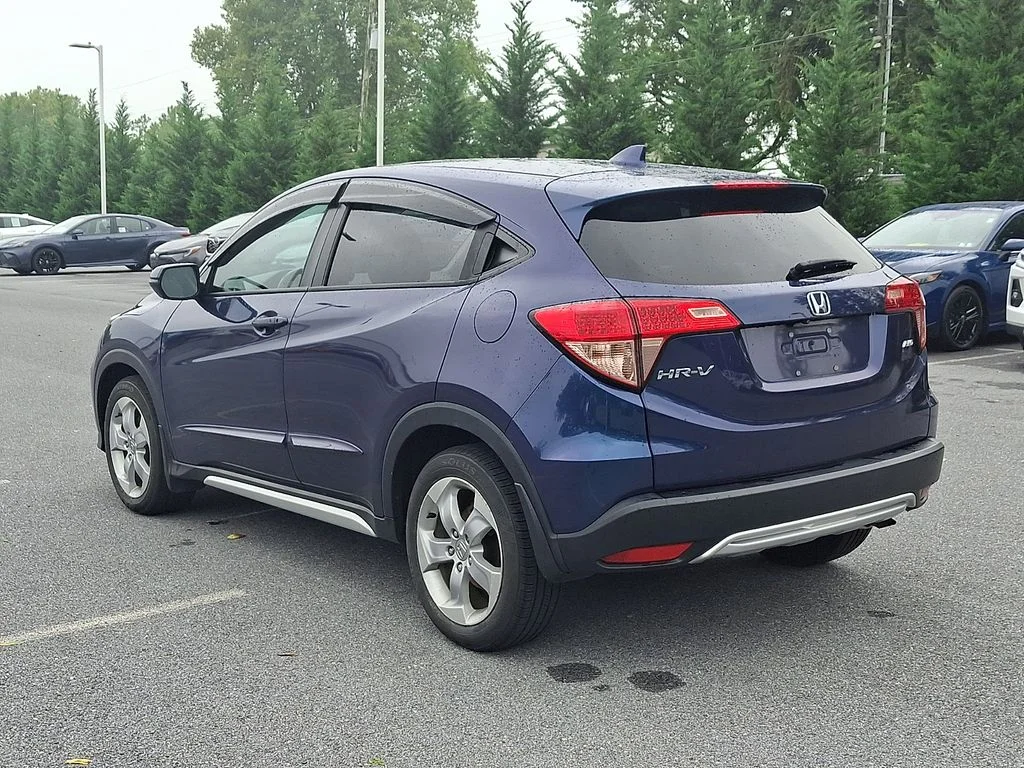 Used 2016  Honda EX image 6