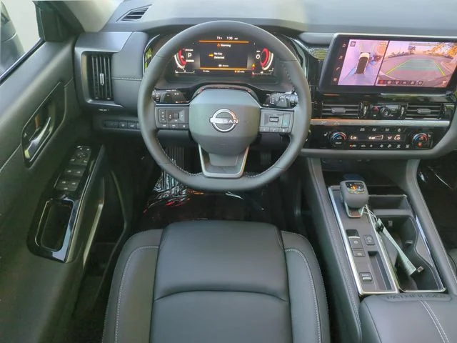 New 2026 Green Nissan SL image 11
