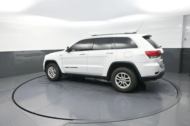 Used 2019 White Jeep Laredo E image 52