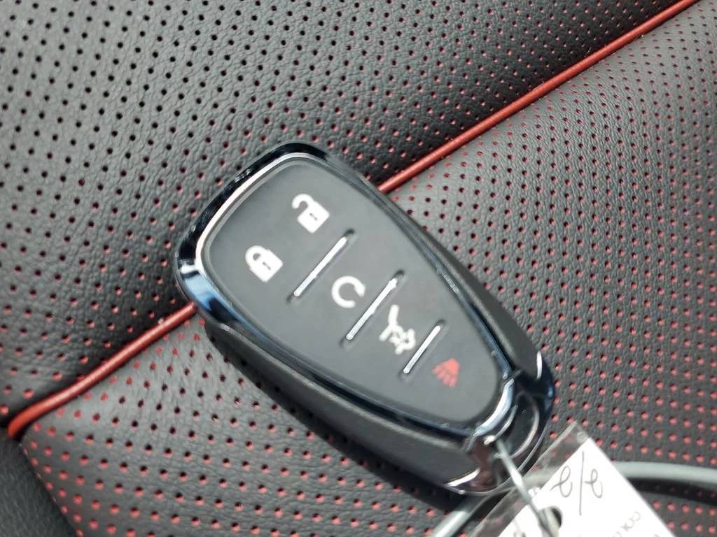 Used 2025 Black Chevrolet RS image 28