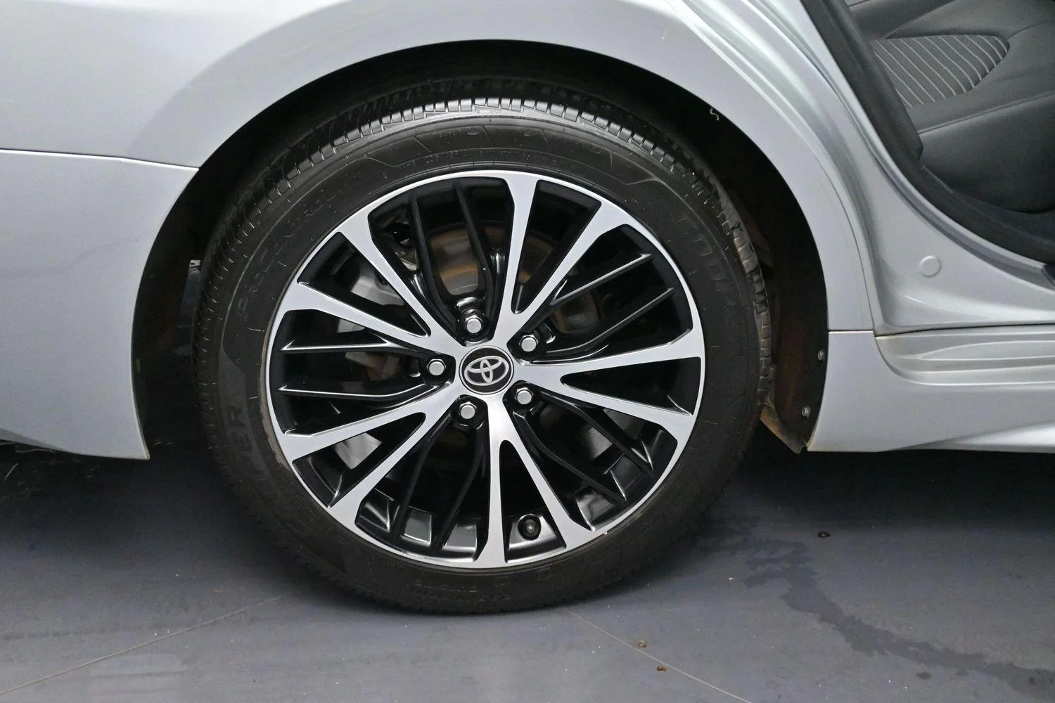 Used 2020 Celestial Silver Metallic Toyota SE image 33