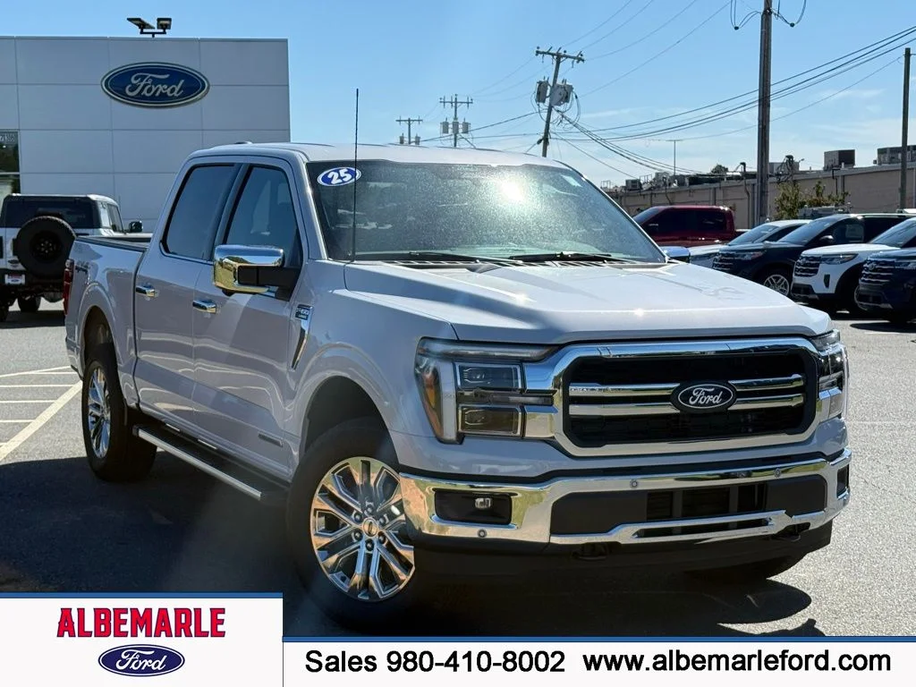 New 2025 White Ford Lariat image 1
