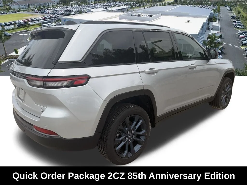 New 2026 Silver Zynith Exterior Paint Jeep 85th Anniversary Edition image 4