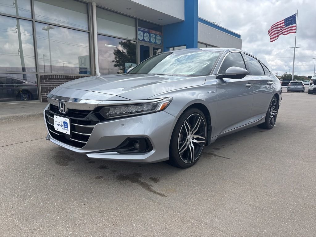 2022 Honda Accord Hybrid Touring's photo