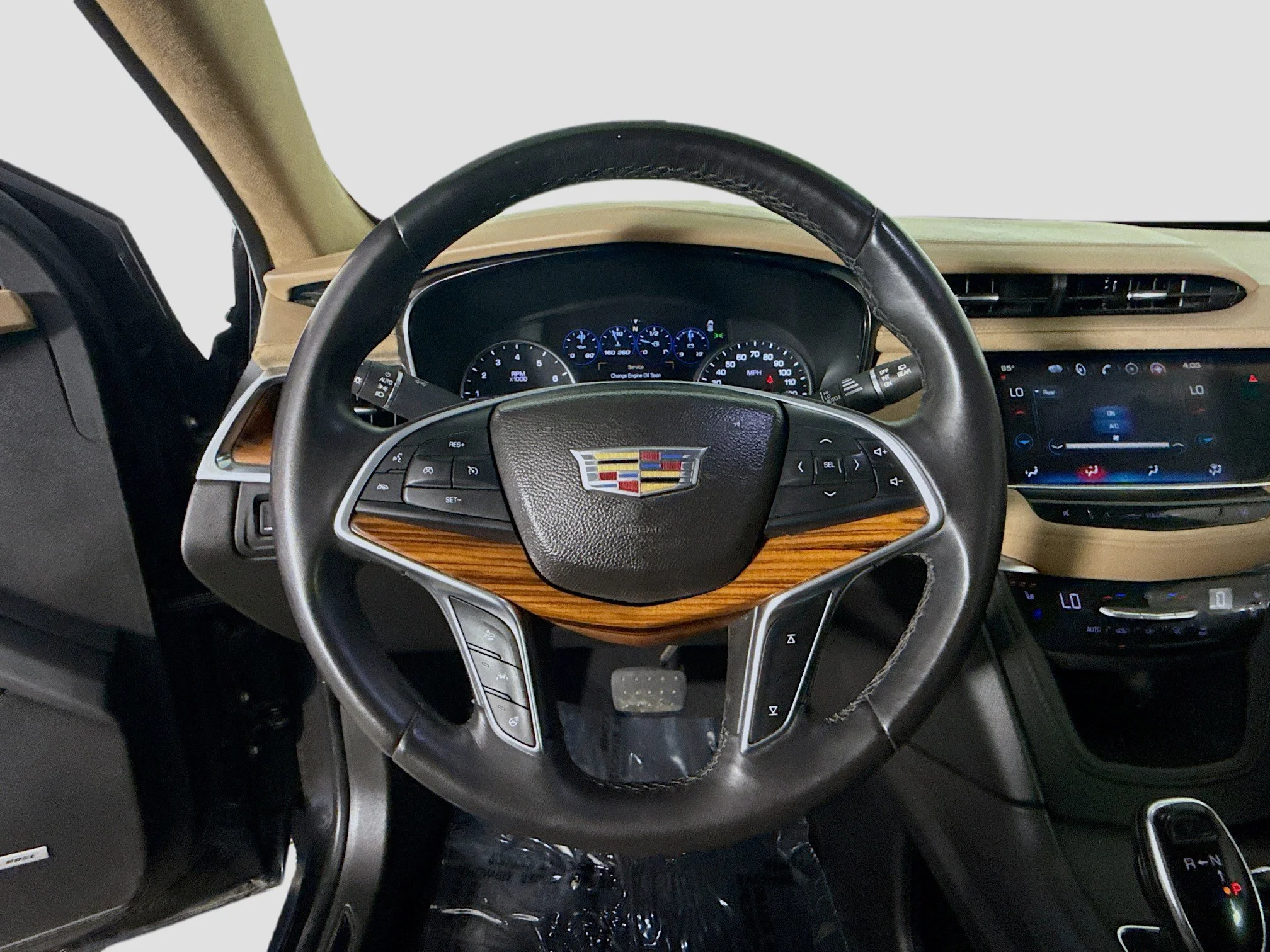 Used 2017 Stellar Black Metallic Cadillac Platinum AWD image 9