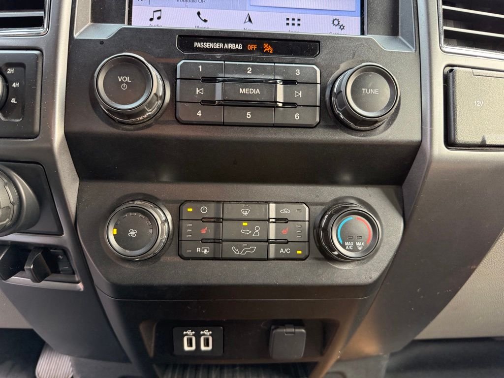 Used 2019 Ruby Red Metallic Tinted Clearcoat Ford XLT image 15